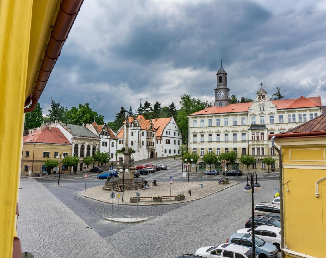 Penzion Ruze Benesov nad Ploucnici Eksteriør billede